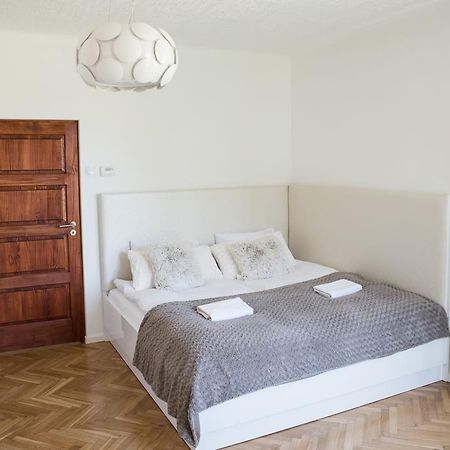Apartment Nearto Old Town Na Ustroniu Street Краків Екстер'єр фото
